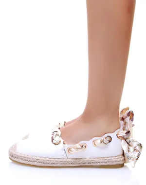 Espadrilles blanches à rubans