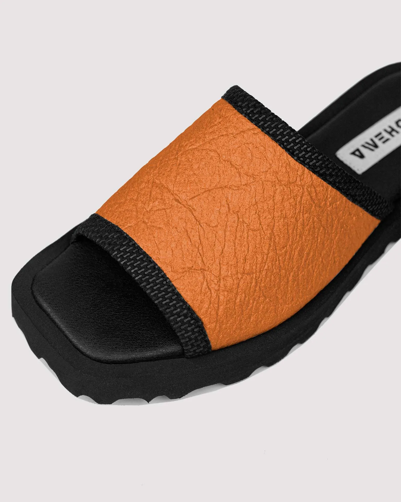 Flat Slides Pina made of Pinatex®